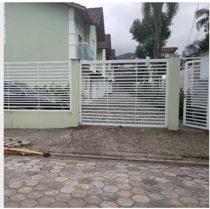 Casa Com Localizacao Privilegiada, A 140 Metros Da Juquey Holiday home Sao Sebastiao (Sao Paulo)